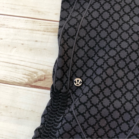 Lululemon In The Flow Crop II leggings - Picture 3 of 4